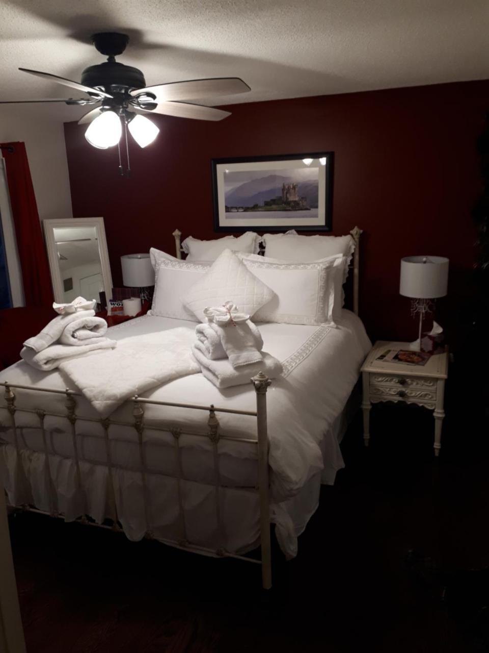 The Tartan House Bed & Breakfast 아약스 외부 사진
